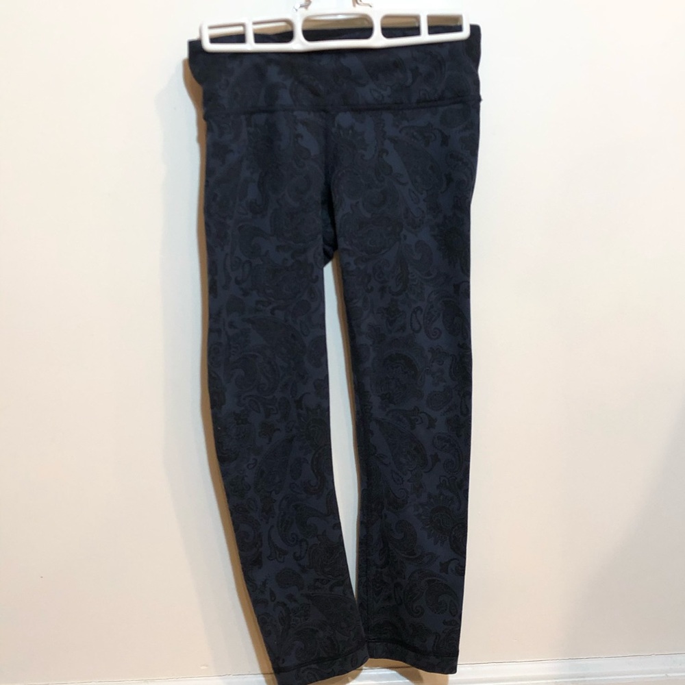 Lululemon Wunder Under Paisley Leggings Cropped